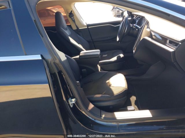 Photo 4 VIN: 5YJSA1CG1DFP15512 - TESLA MODEL S 