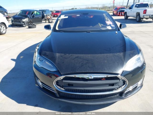 Photo 5 VIN: 5YJSA1CG1DFP15512 - TESLA MODEL S 