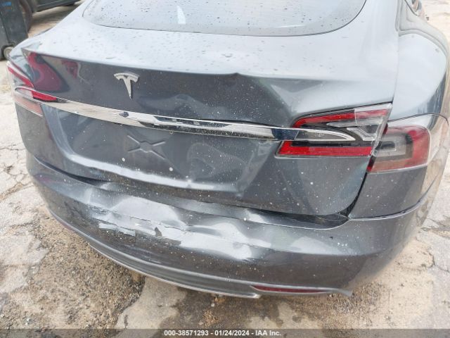 Photo 5 VIN: 5YJSA1CG2DFP16927 - TESLA MODEL S 