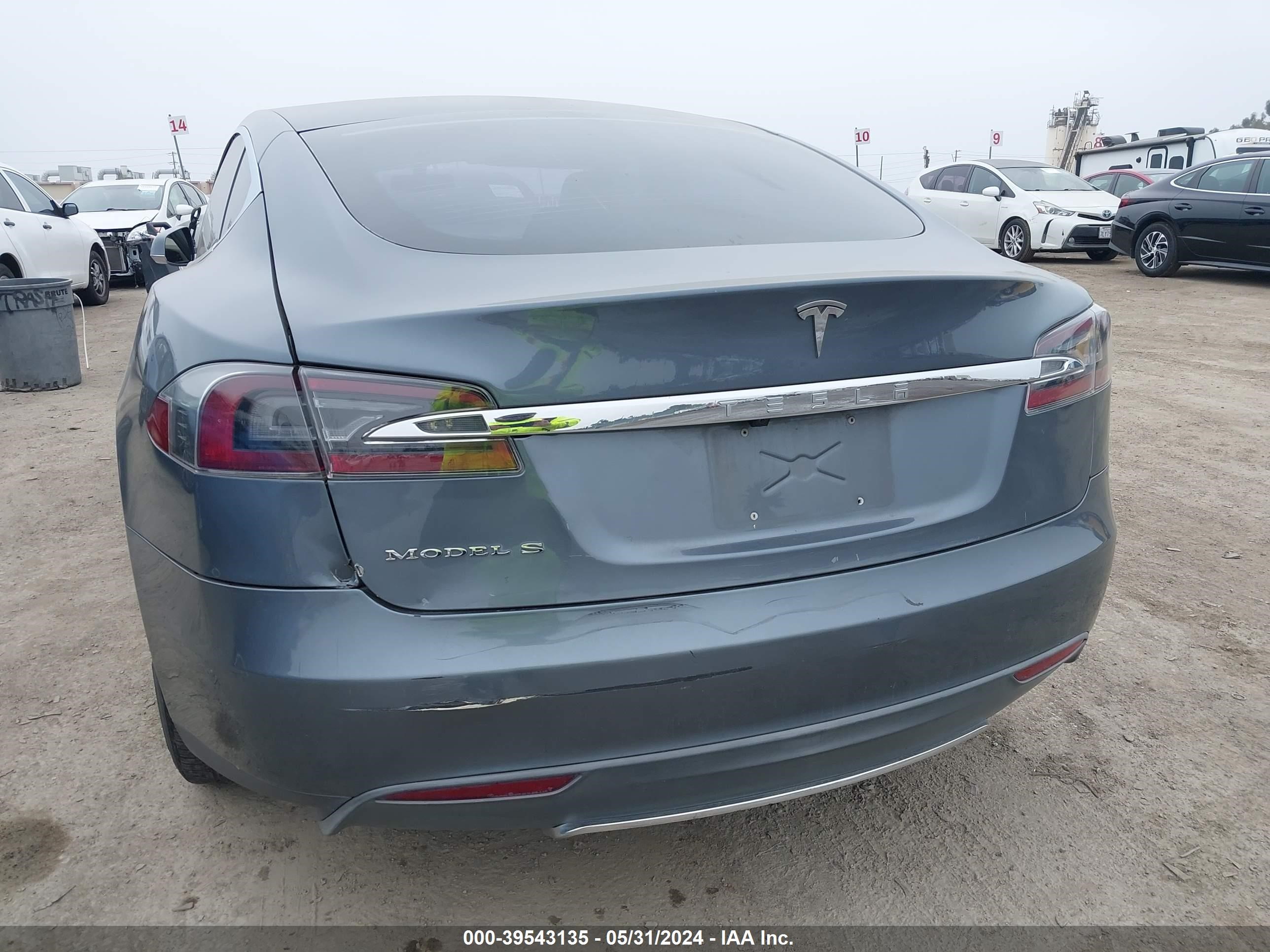 Photo 5 VIN: 5YJSA1CG4DFP14855 - TESLA MODEL S 