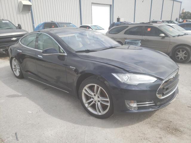 Photo 3 VIN: 5YJSA1CG8DFP08945 - TESLA MODEL S 