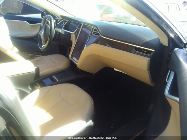 Photo 9 VIN: 5YJSA1CG8DFP09240 - TESLA MODEL S 