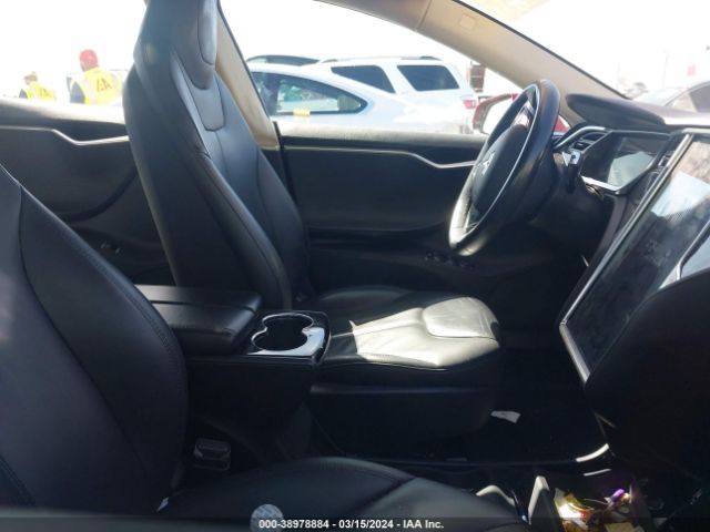 Photo 4 VIN: 5YJSA1CGXDFP21549 - TESLA MODEL S 