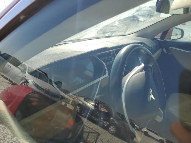 Photo 8 VIN: 5YJSA1CN0DFP26970 - TESLA MODEL S 