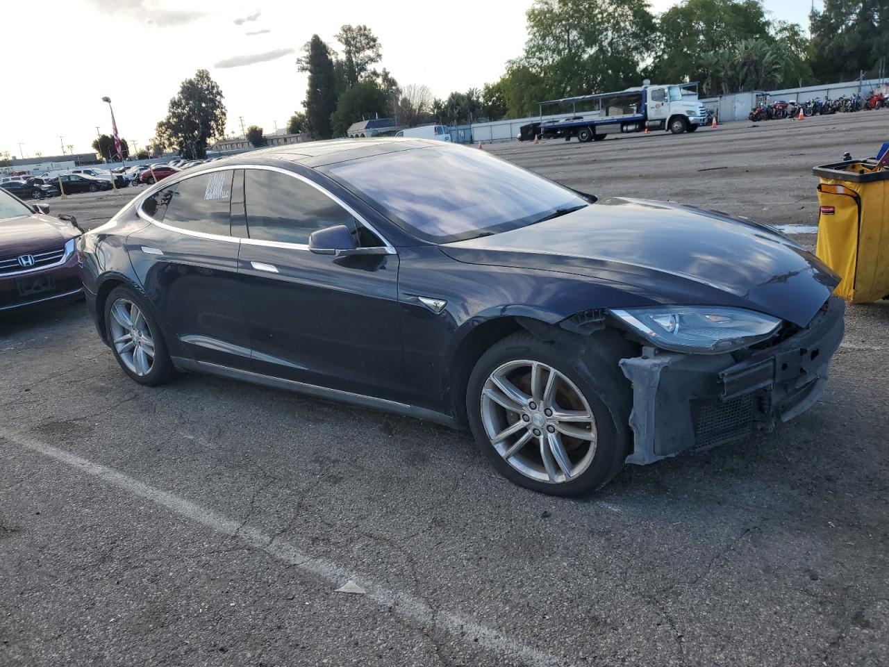 Photo 3 VIN: 5YJSA1CN1DFP13807 - TESLA MODEL S 