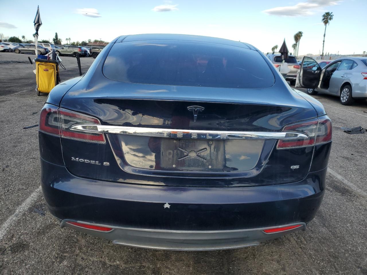 Photo 5 VIN: 5YJSA1CN1DFP13807 - TESLA MODEL S 