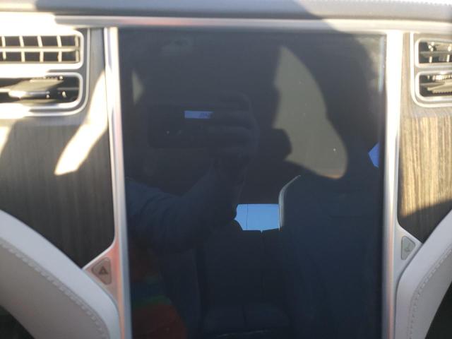 Photo 8 VIN: 5YJSA1CN4DFP14109 - TESLA MODEL S 