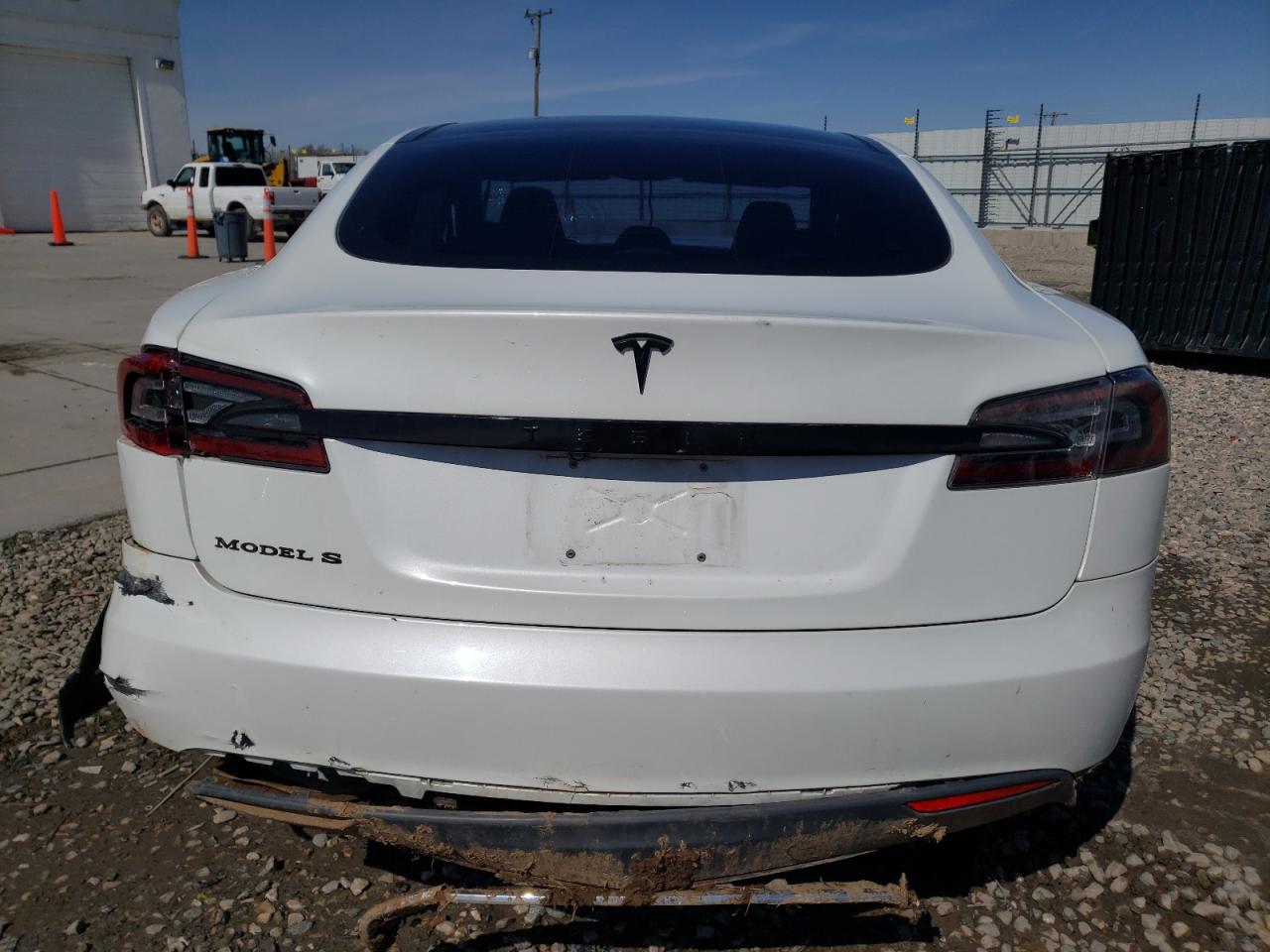 Photo 5 VIN: 5YJSA1CN5CFP01660 - TESLA MODEL S 