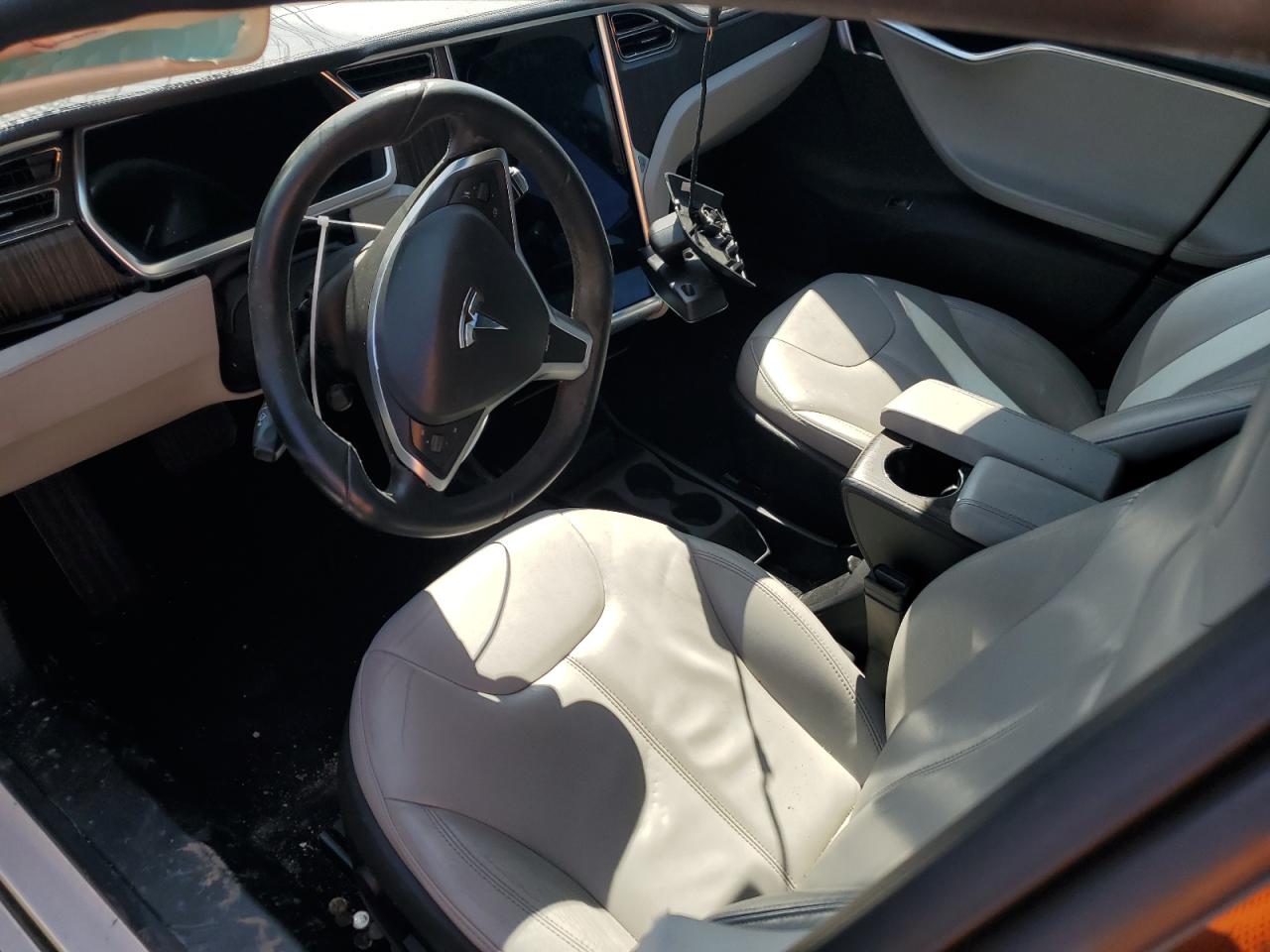 Photo 7 VIN: 5YJSA1CN5CFP01660 - TESLA MODEL S 