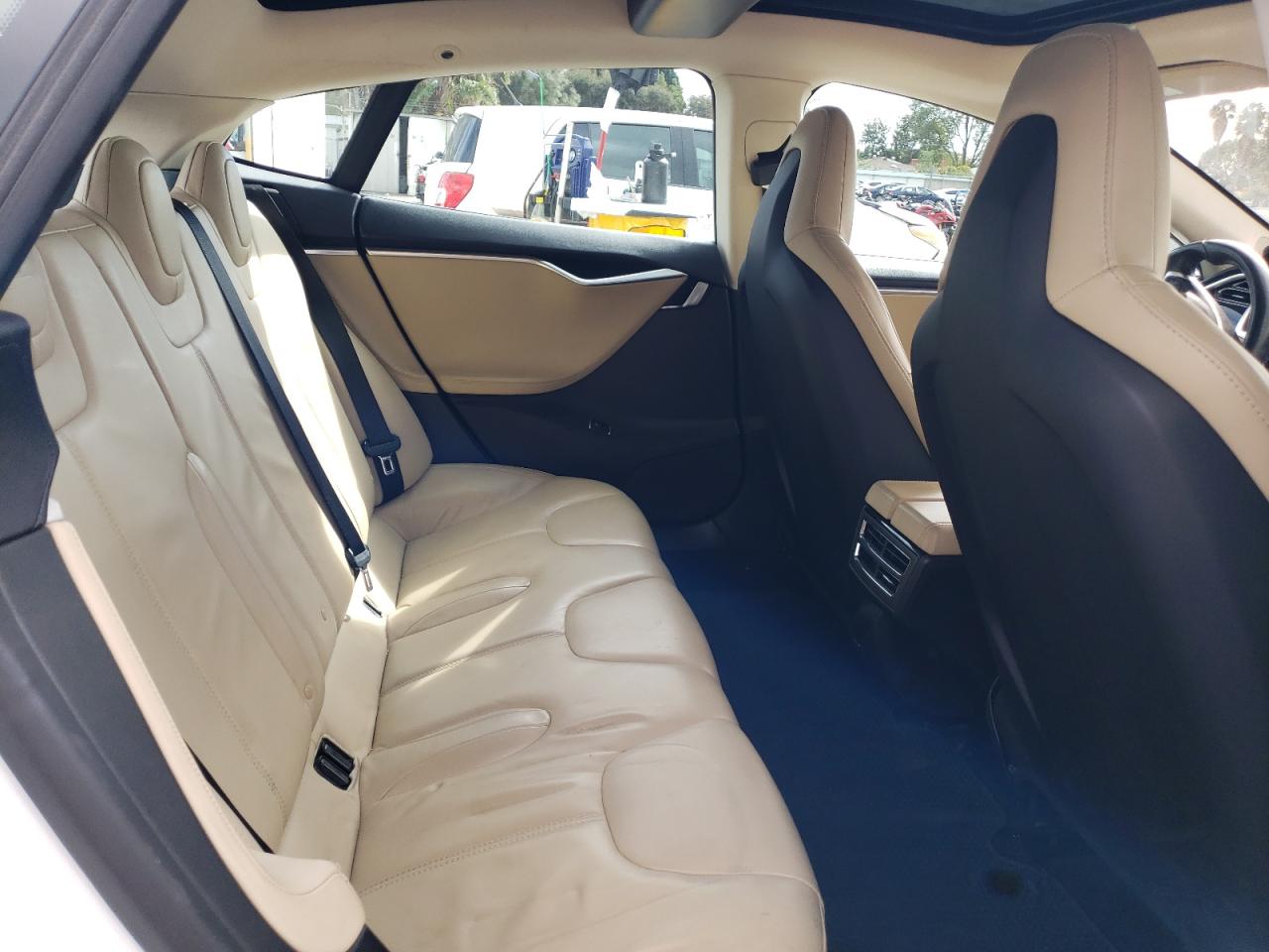 Photo 9 VIN: 5YJSA1CN5DFP06178 - TESLA MODEL S 