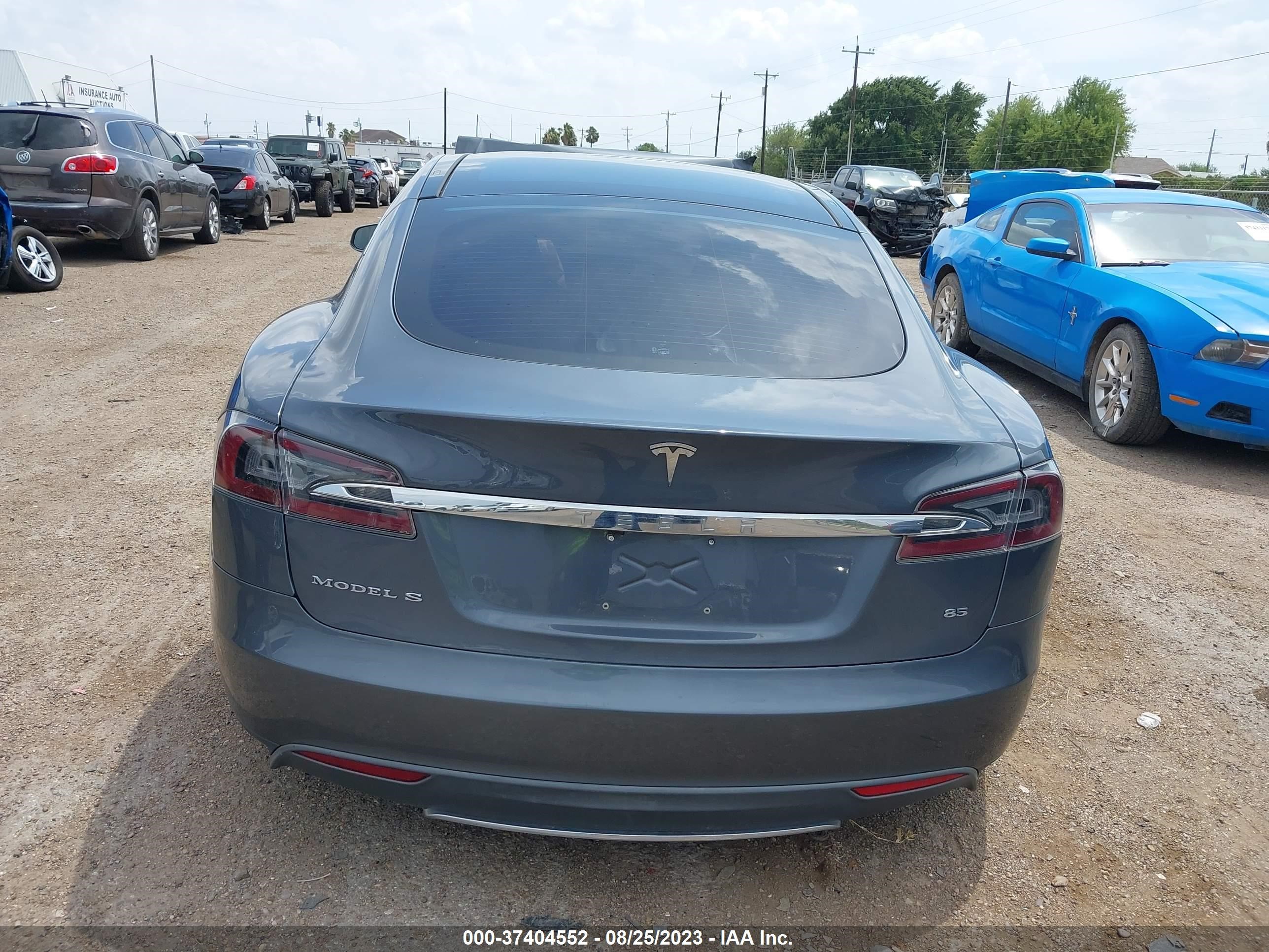 Photo 13 VIN: 5YJSA1CN5DFP15852 - TESLA MODEL S 