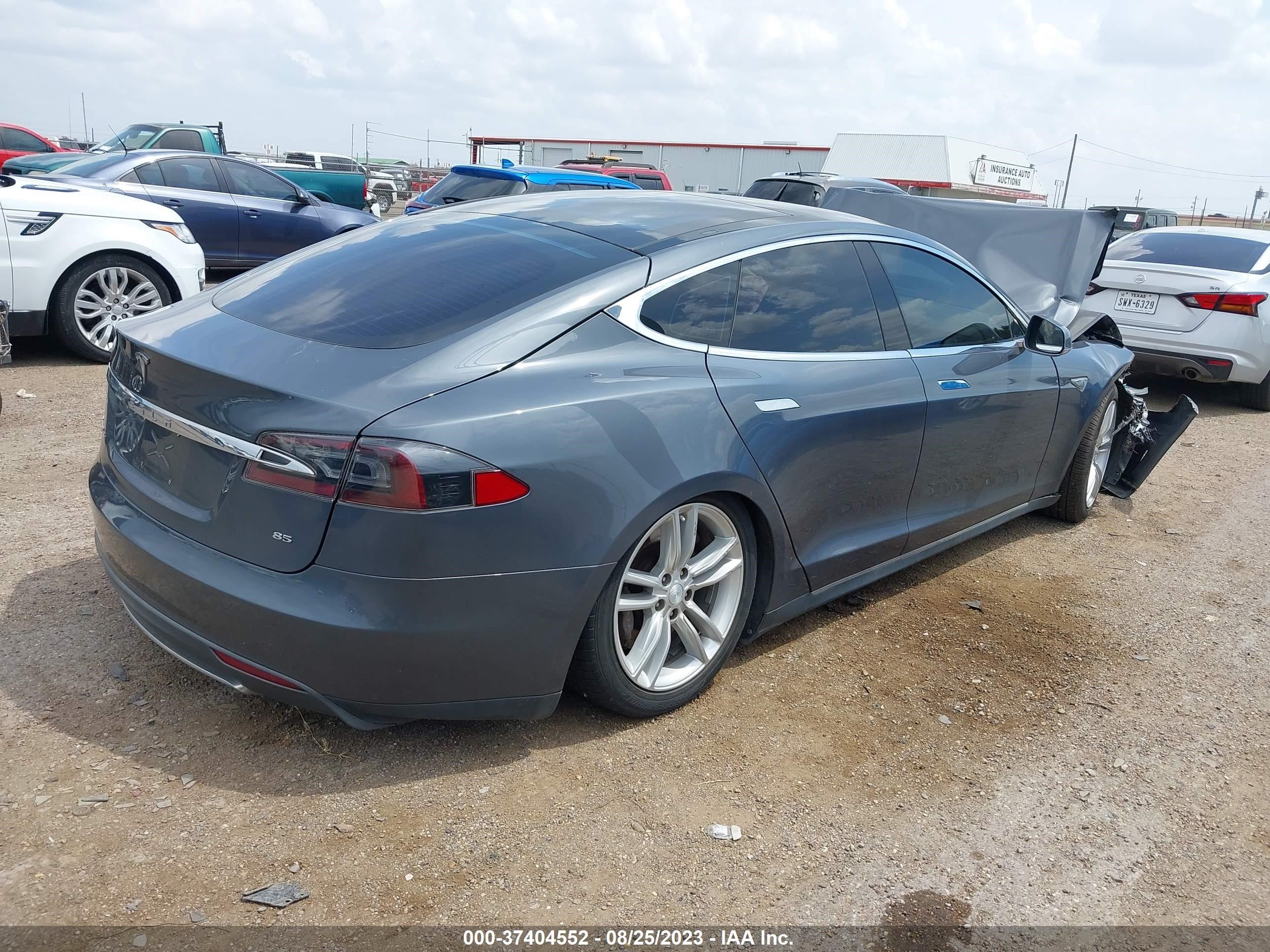 Photo 3 VIN: 5YJSA1CN5DFP15852 - TESLA MODEL S 