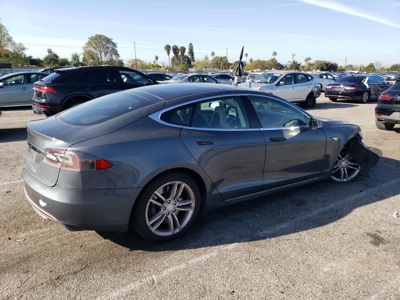 Photo 2 VIN: 5YJSA1CN7CFP02650 - TESLA MODEL S 