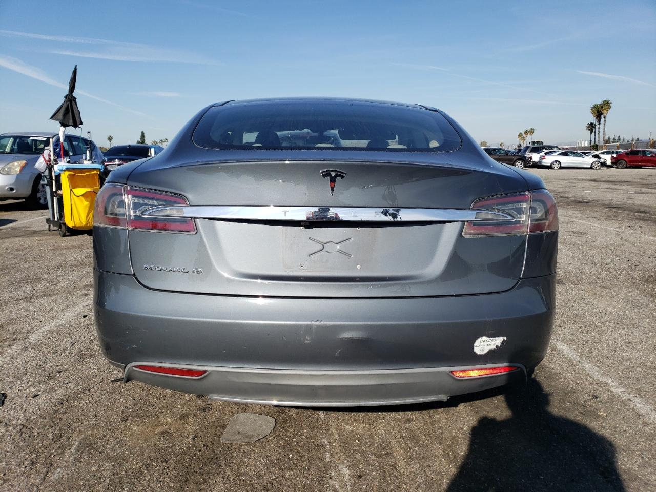 Photo 5 VIN: 5YJSA1CN7CFP02650 - TESLA MODEL S 