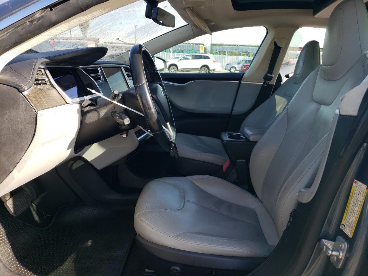 Photo 6 VIN: 5YJSA1CN7CFP02650 - TESLA MODEL S 