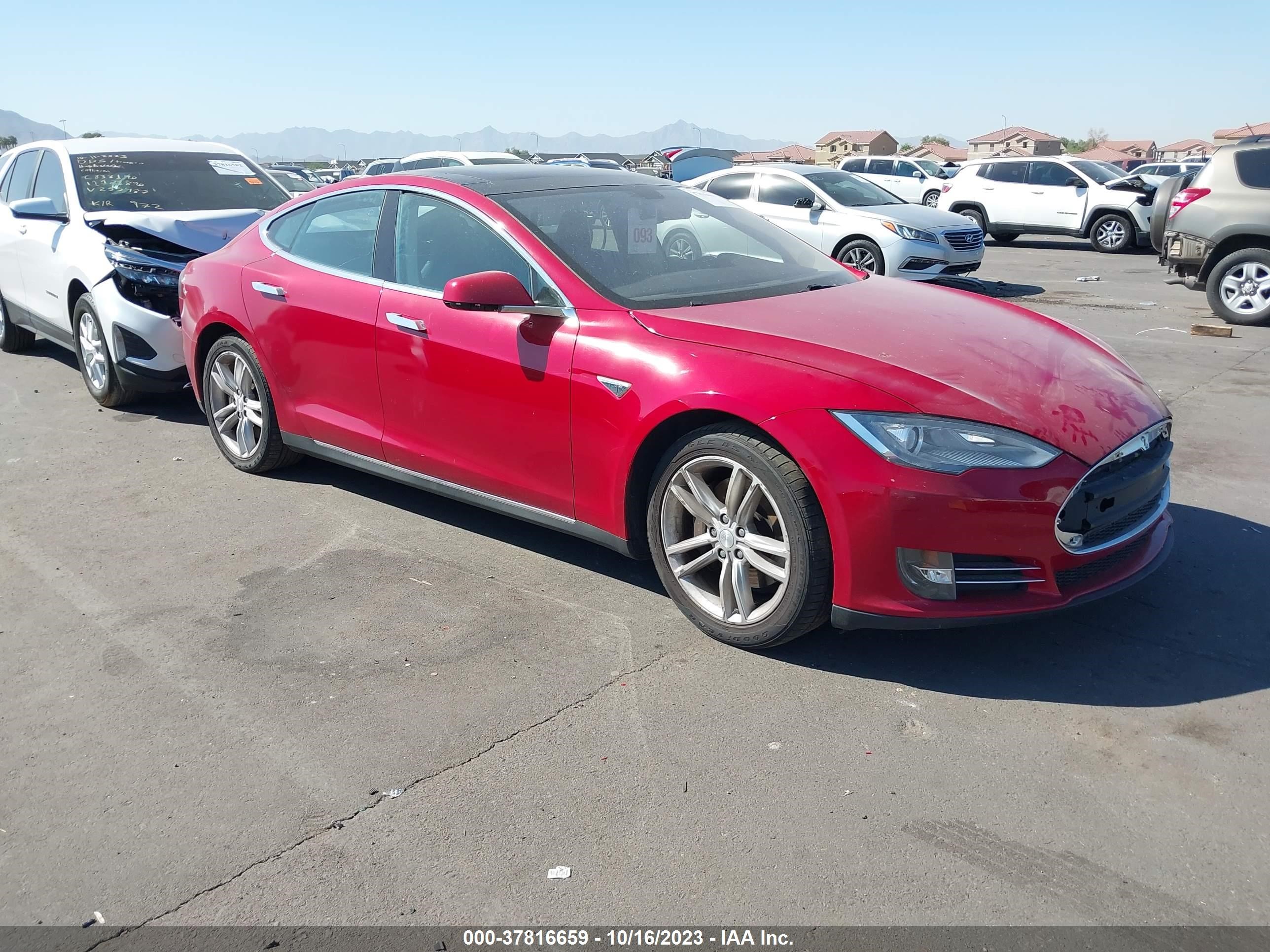 Photo 0 VIN: 5YJSA1CN8DFP15795 - TESLA MODEL S 