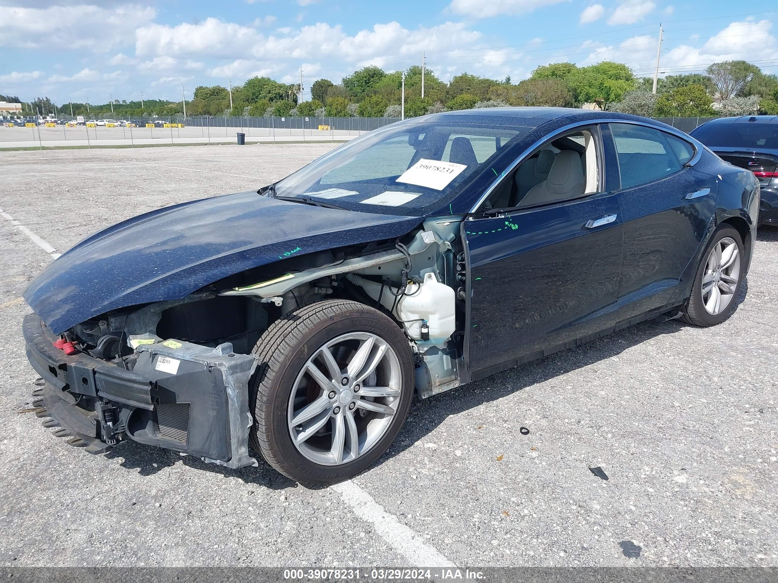 Photo 1 VIN: 5YJSA1CP3DFP26818 - TESLA MODEL S 