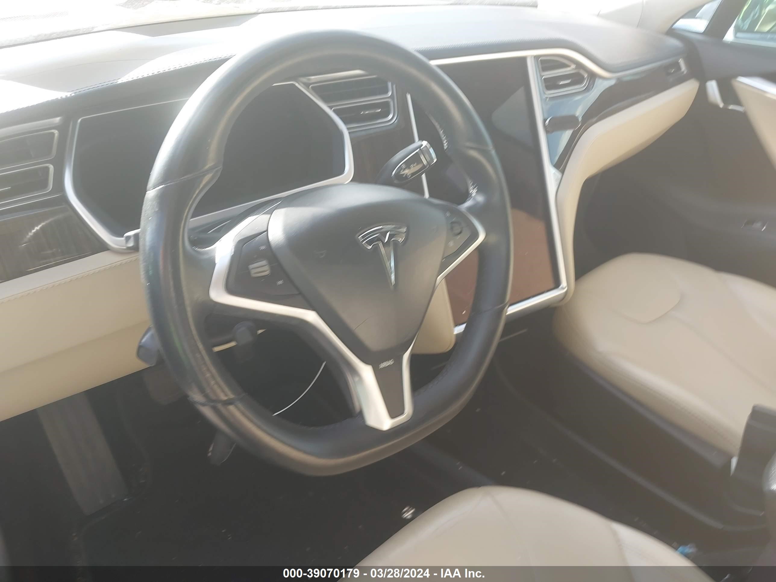 Photo 12 VIN: 5YJSA1DG5DFP14877 - TESLA MODEL S 