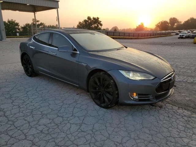 Photo 3 VIN: 5YJSA1DN2CFP03199 - TESLA MODEL S 