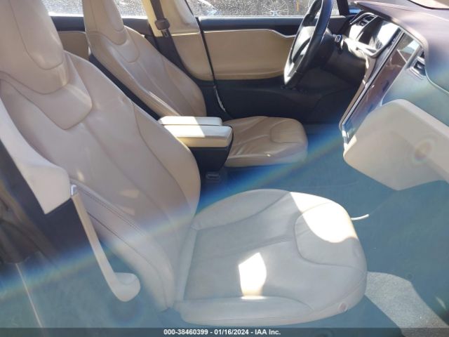 Photo 4 VIN: 5YJSA1DN6CFP03142 - TESLA MODEL S 