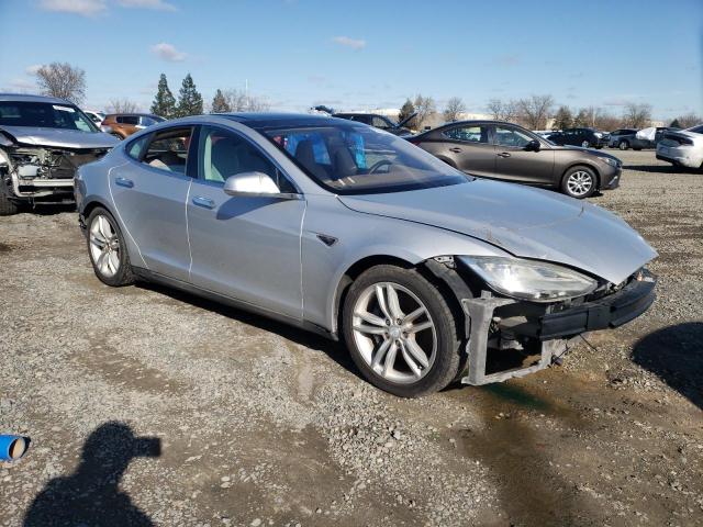 Photo 3 VIN: 5YJSA1DP2CFS00760 - TESLA MODEL S 