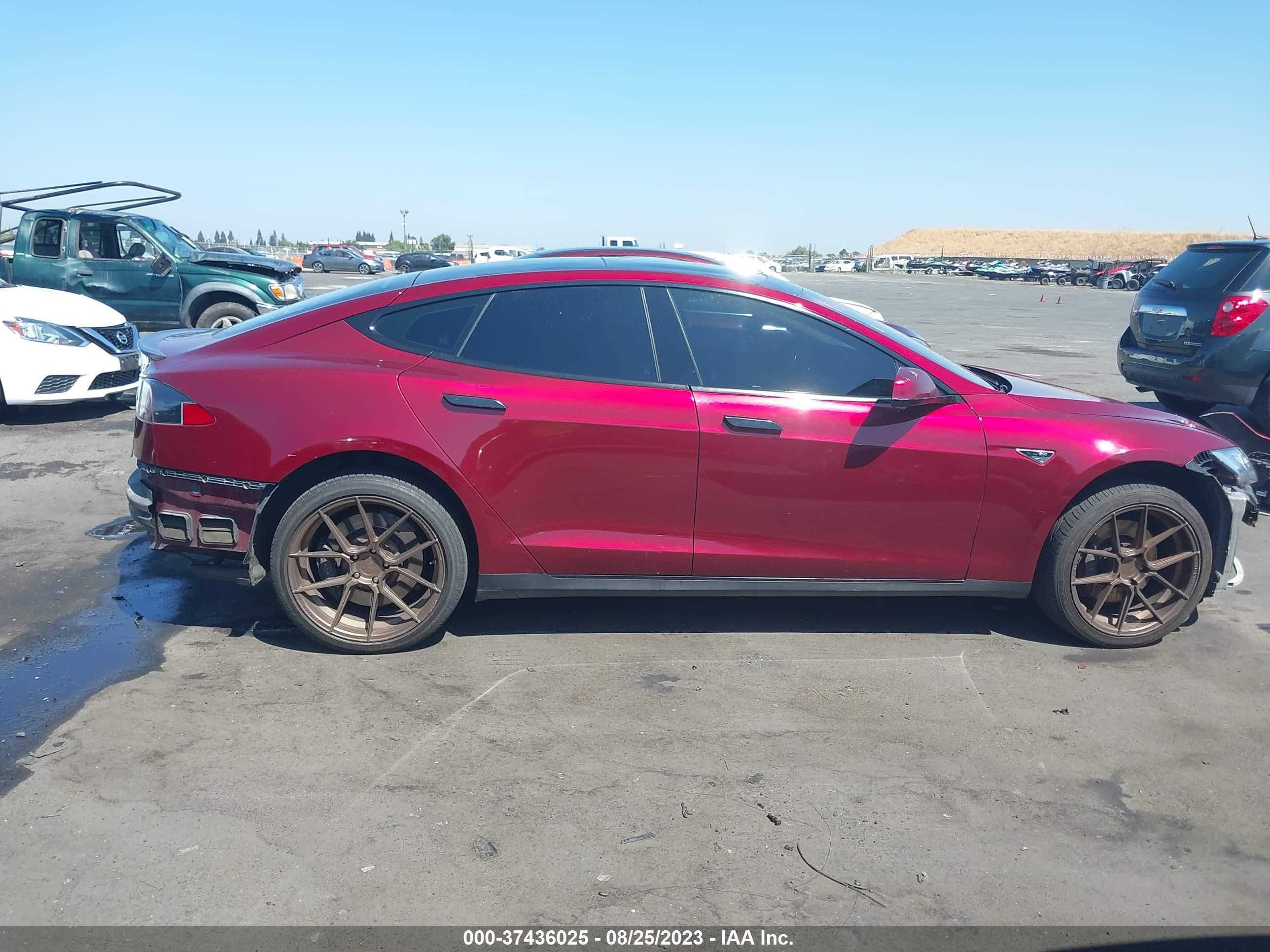 Photo 12 VIN: 5YJSA1DP3CFS00668 - TESLA MODEL S 