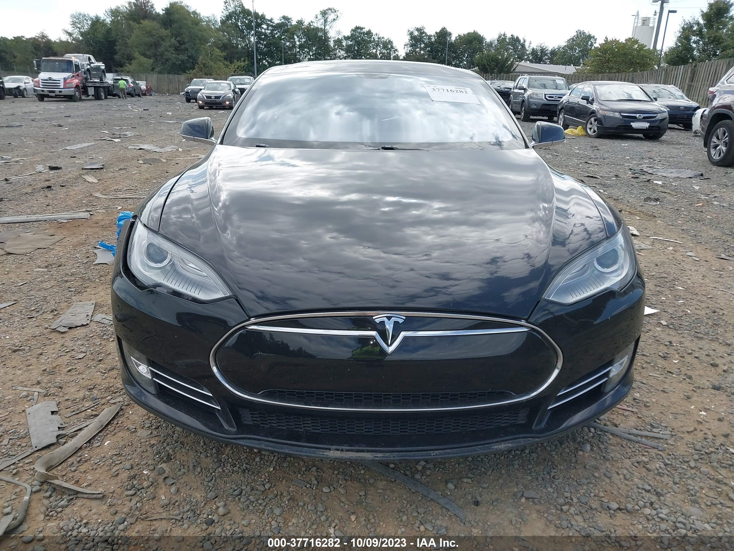 Photo 10 VIN: 5YJSA1DP5DFP12918 - TESLA MODEL S 