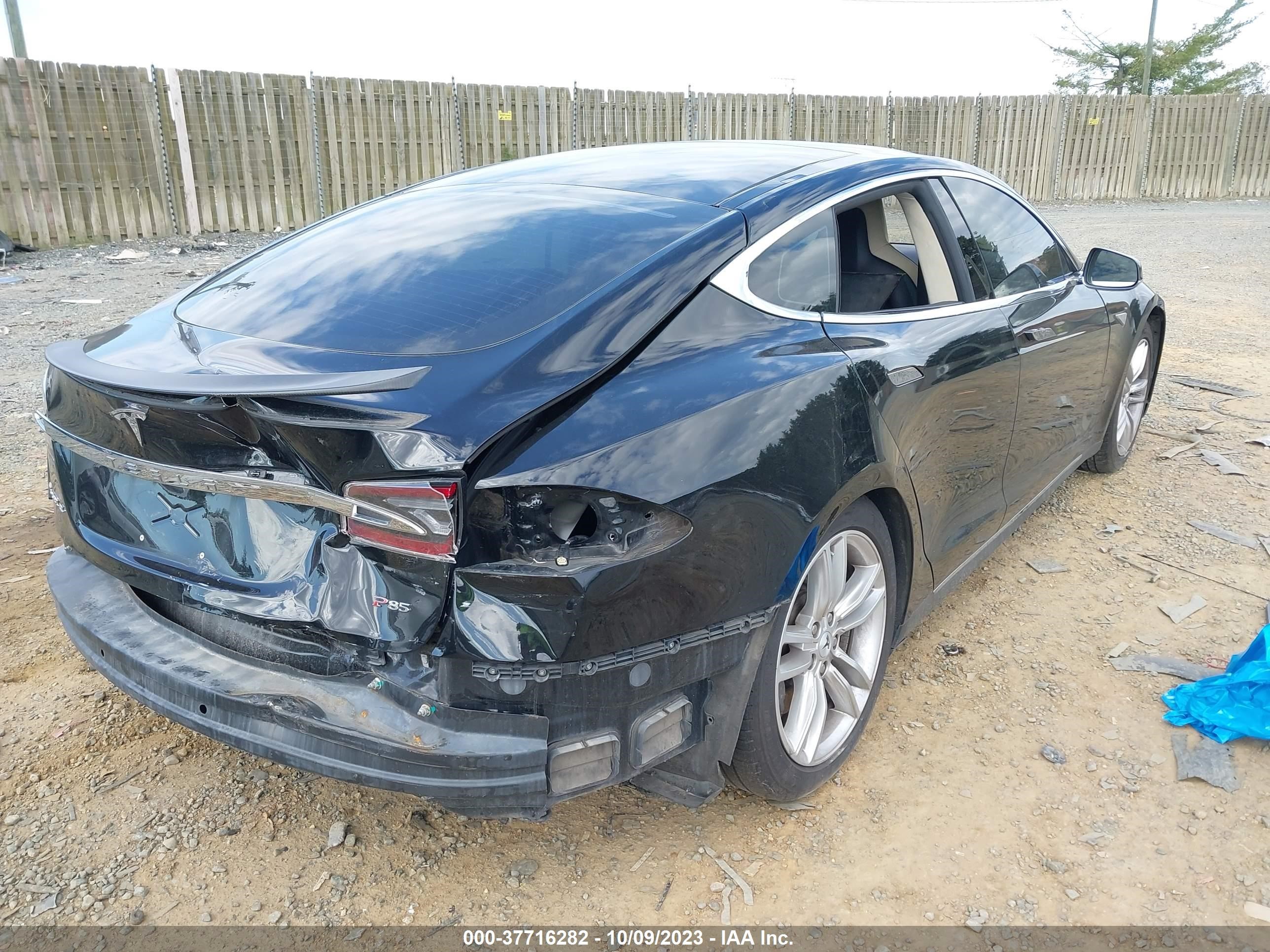 Photo 3 VIN: 5YJSA1DP5DFP12918 - TESLA MODEL S 