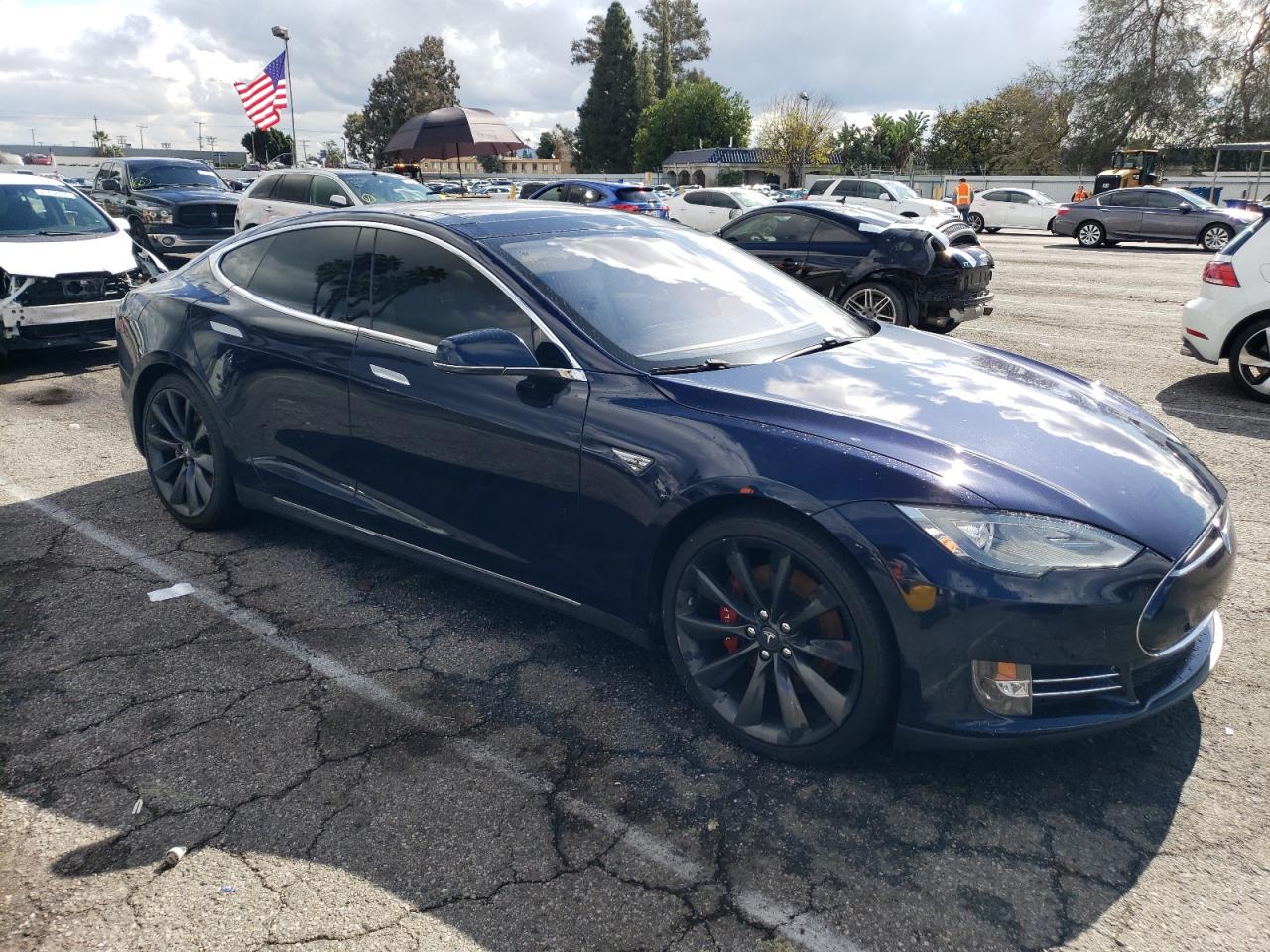 Photo 3 VIN: 5YJSA1DP5DFP24468 - TESLA MODEL S 