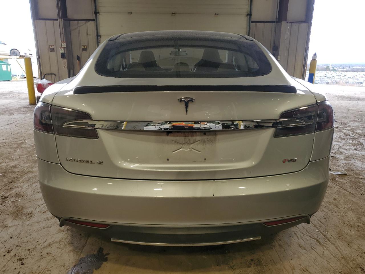 Photo 5 VIN: 5YJSA1DP6CFS00311 - TESLA MODEL S 