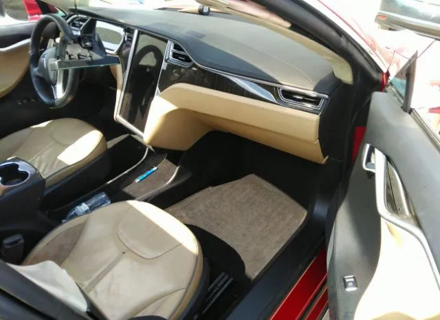 Photo 4 VIN: 5YJSA1DP8DFP09950 - TESLA MODEL S 