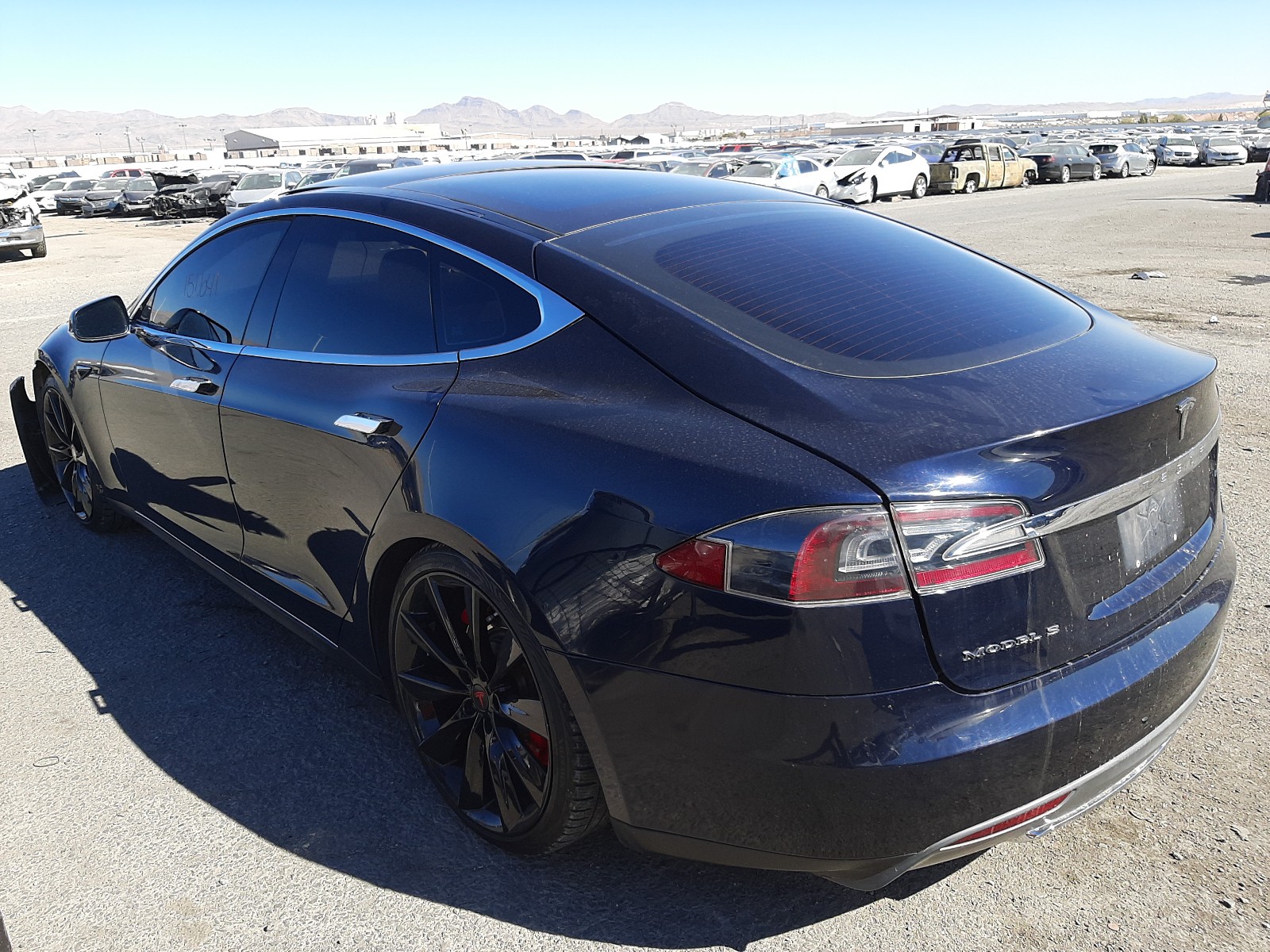 Photo 2 VIN: 5YJSA1DPXCFP02688 - TESLA S P85 