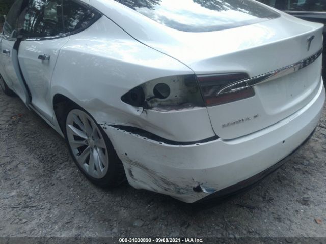 Photo 5 VIN: 5YJSA1E10GF159268 - TESLA MODEL S 