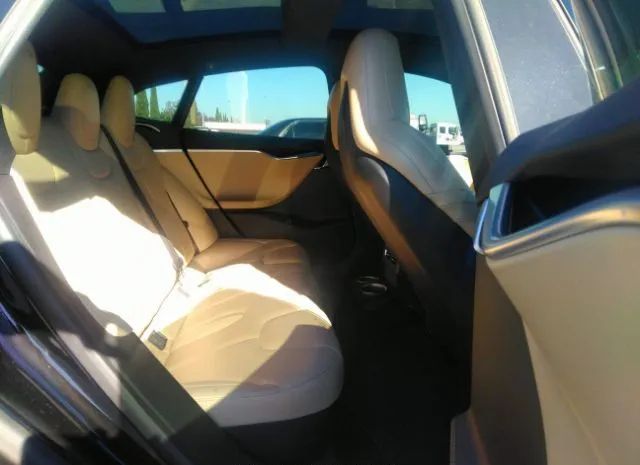 Photo 7 VIN: 5YJSA1E10GF172750 - TESLA MODEL S 