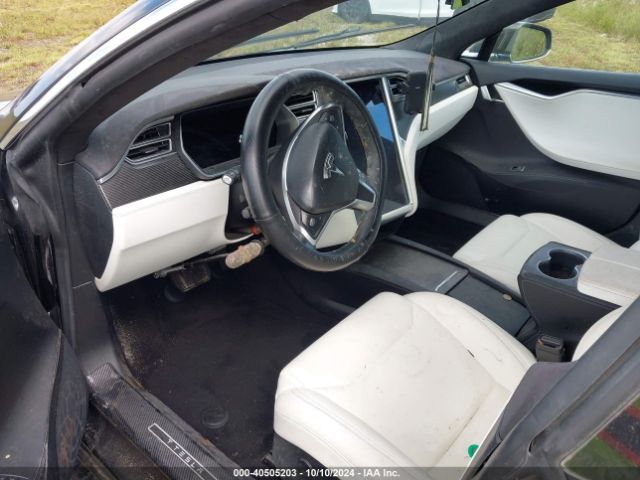 Photo 4 VIN: 5YJSA1E10HF202931 - TESLA MODEL S 