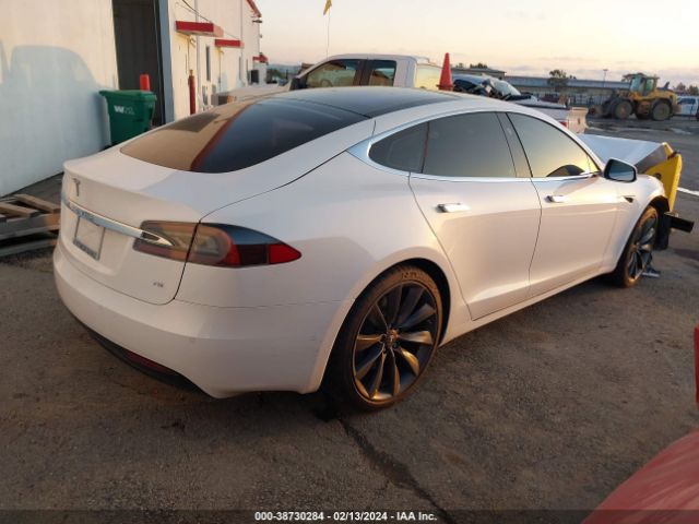 Photo 3 VIN: 5YJSA1E10HF204985 - TESLA MODEL S 