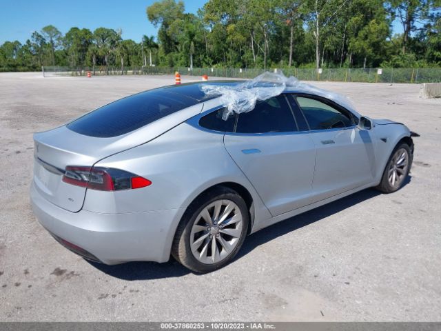 Photo 3 VIN: 5YJSA1E11GF173258 - TESLA MODEL S 