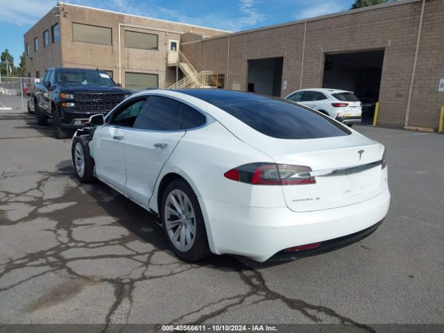 Photo 2 VIN: 5YJSA1E11GF173941 - TESLA MODEL S 