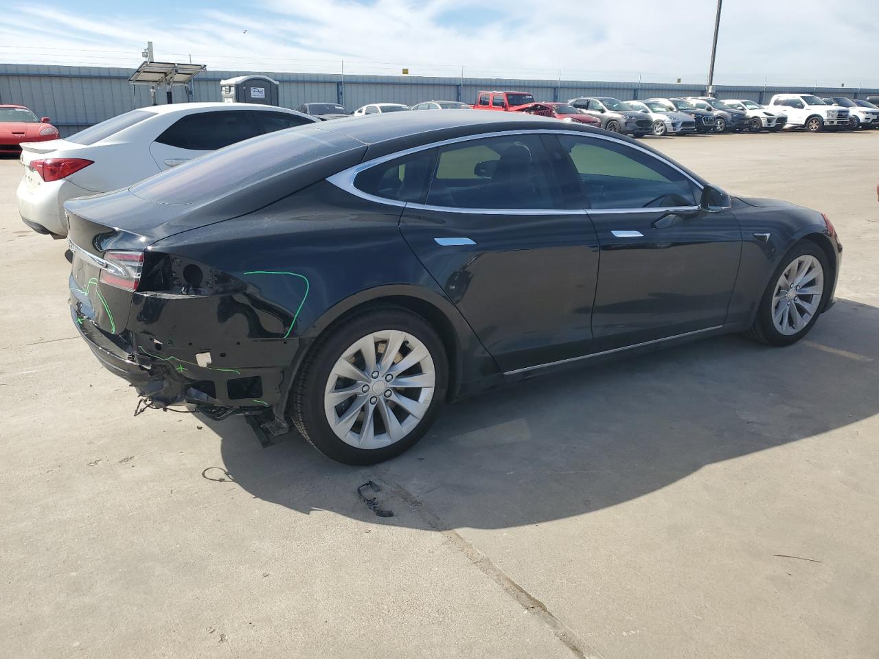 Photo 2 VIN: 5YJSA1E11GF175480 - TESLA MODEL S 