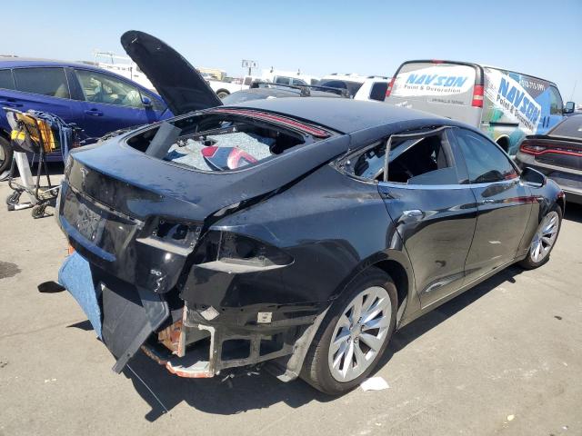 Photo 2 VIN: 5YJSA1E11HF183922 - TESLA MODEL S 