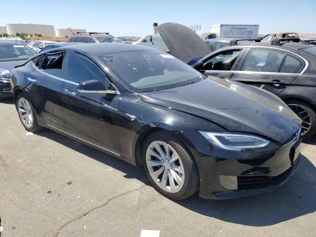 Photo 3 VIN: 5YJSA1E11HF183922 - TESLA MODEL S 