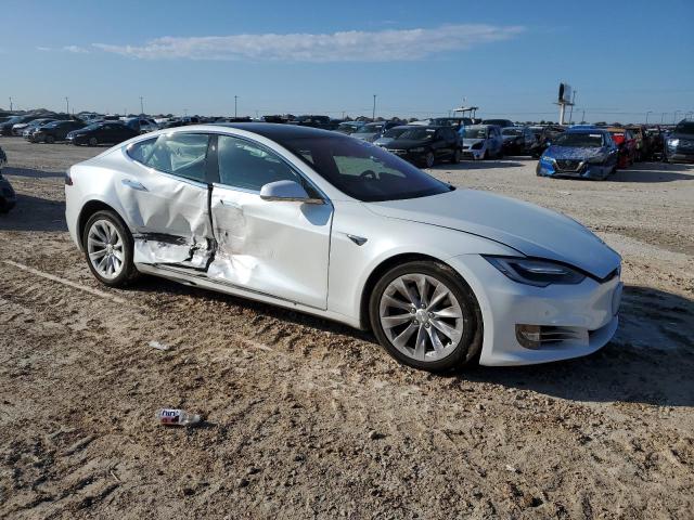 Photo 3 VIN: 5YJSA1E11HF216899 - TESLA MODEL S 