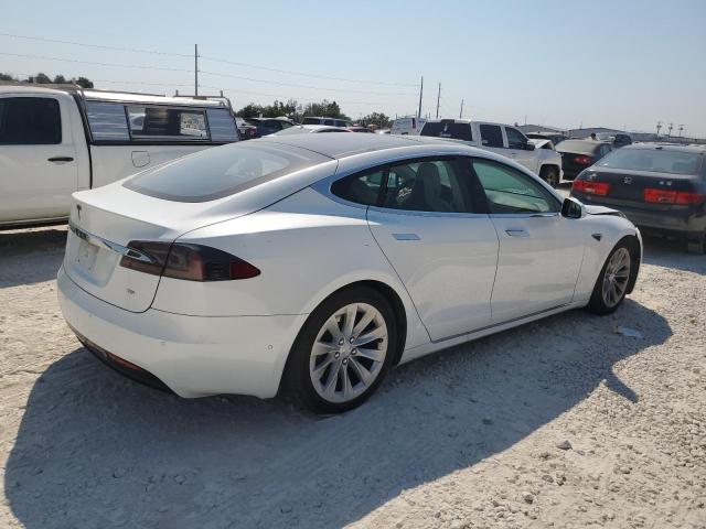 Photo 2 VIN: 5YJSA1E11HF217499 - TESLA MODEL S 