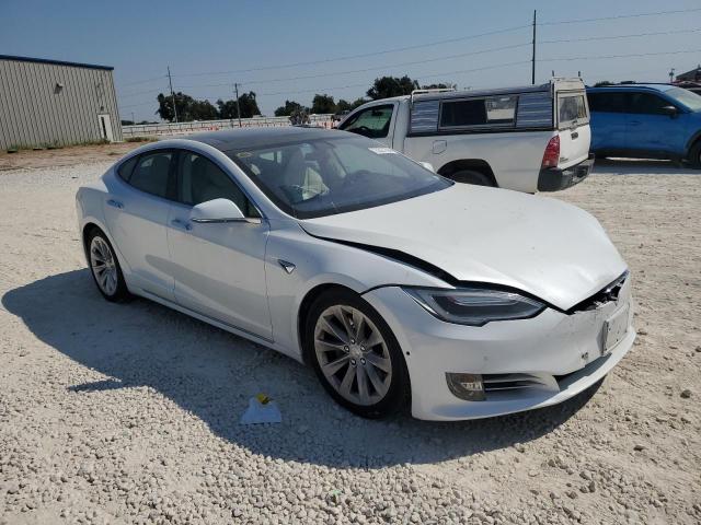 Photo 3 VIN: 5YJSA1E11HF217499 - TESLA MODEL S 