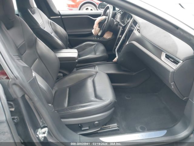 Photo 4 VIN: 5YJSA1E12GF156663 - TESLA MODEL S 