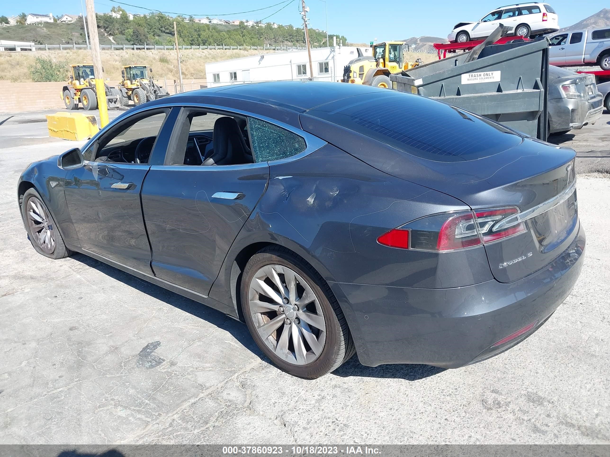 Photo 2 VIN: 5YJSA1E13GF133912 - TESLA MODEL S 