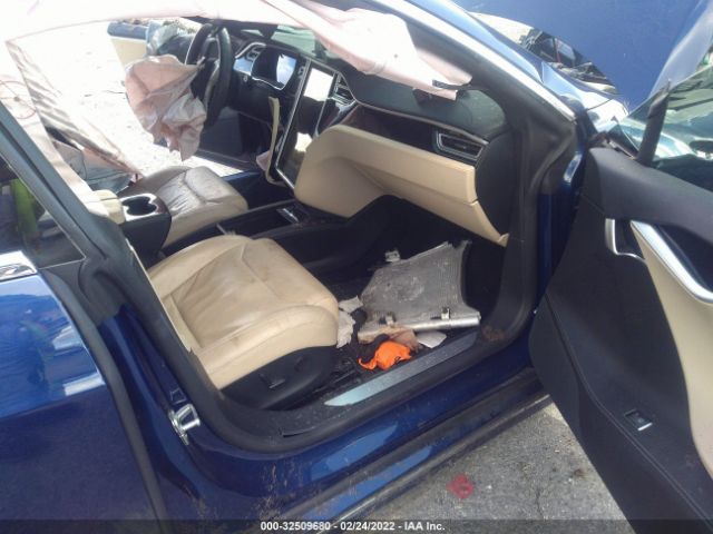 Photo 4 VIN: 5YJSA1E13HF185493 - TESLA MODEL S 