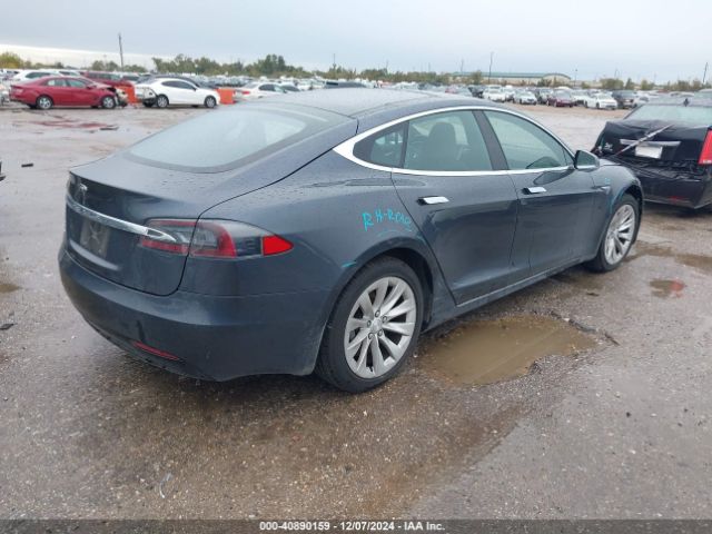 Photo 3 VIN: 5YJSA1E14GF154624 - TESLA MODEL S 