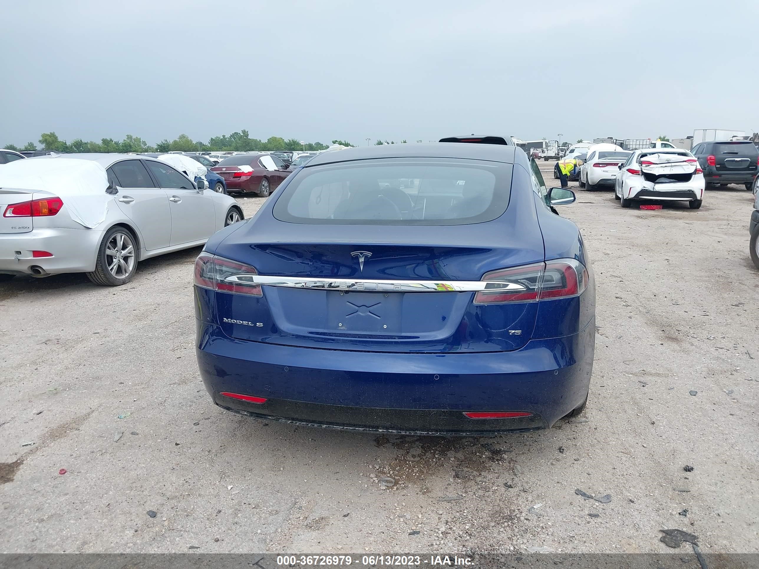 Photo 13 VIN: 5YJSA1E14HF200485 - TESLA MODEL S 