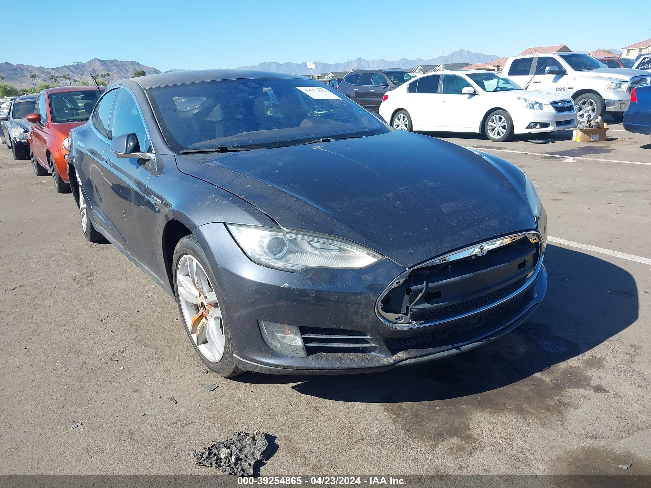 Photo 0 VIN: 5YJSA1E16FF115368 - TESLA MODEL S 